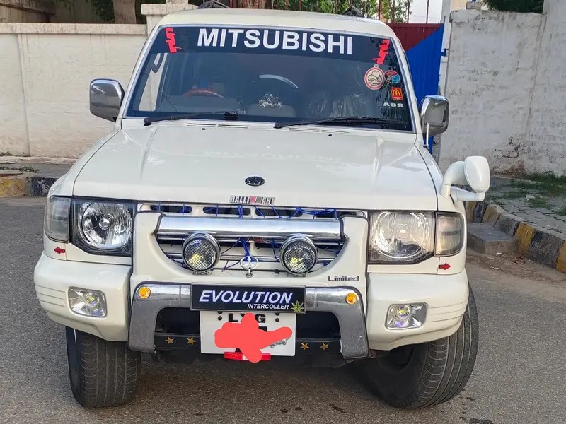 Mitsubishi Pajero 1997