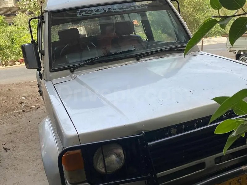 Mitsubishi Pajero 1987