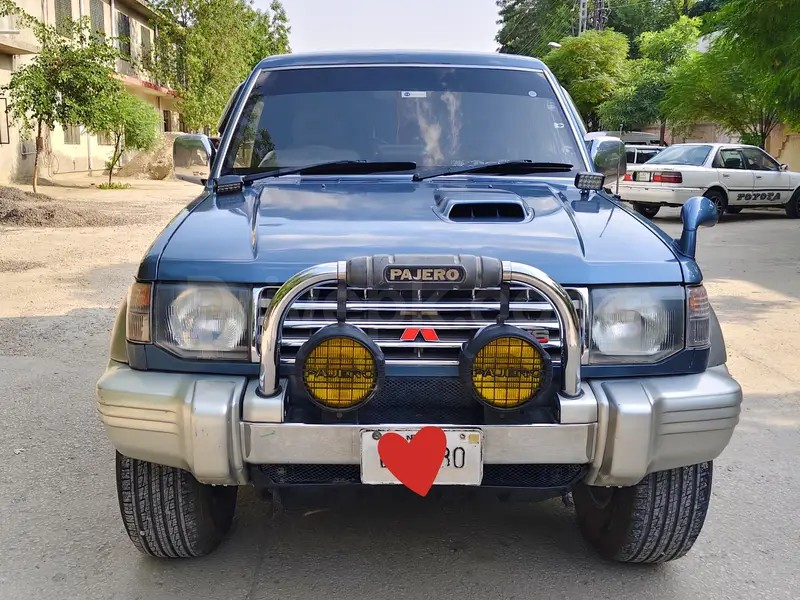 Mitsubishi Pajero 1992