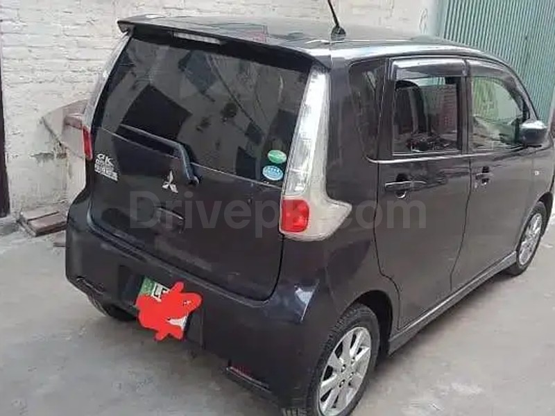 Mitsubishi EK Custom 2015