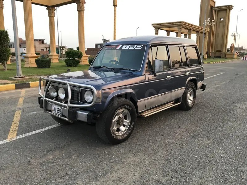 Mitsubishi Pajero 1985
