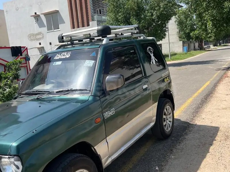 Mitsubishi Pajero Mini 2009