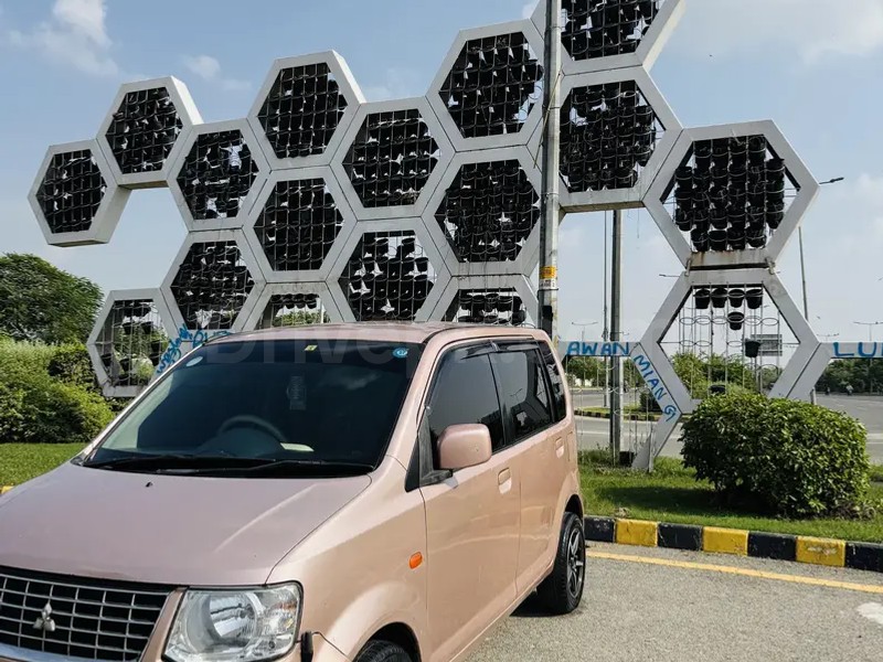 Mitsubishi Ek Wagon 2016