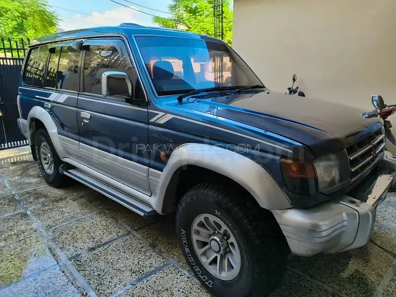 Mitsubishi Pajero 1993