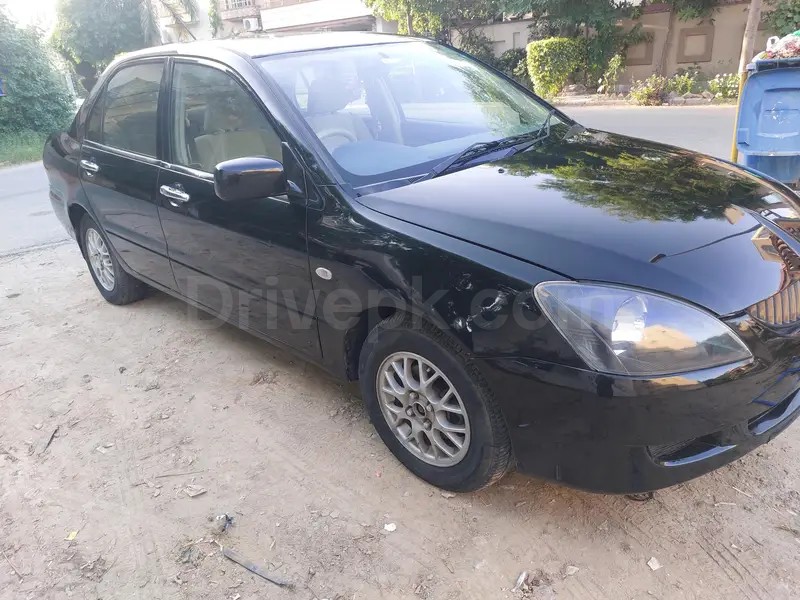 Mitsubishi Lancer 2004