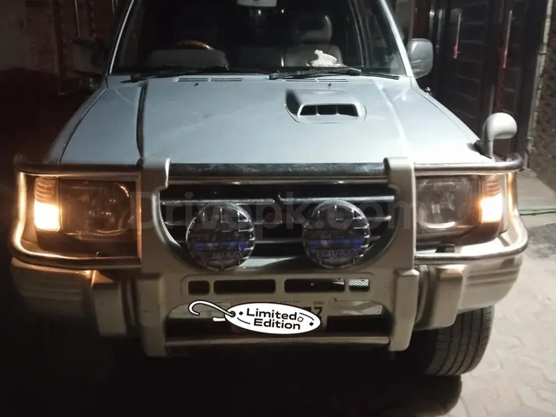 Mitsubishi Pajero 1995