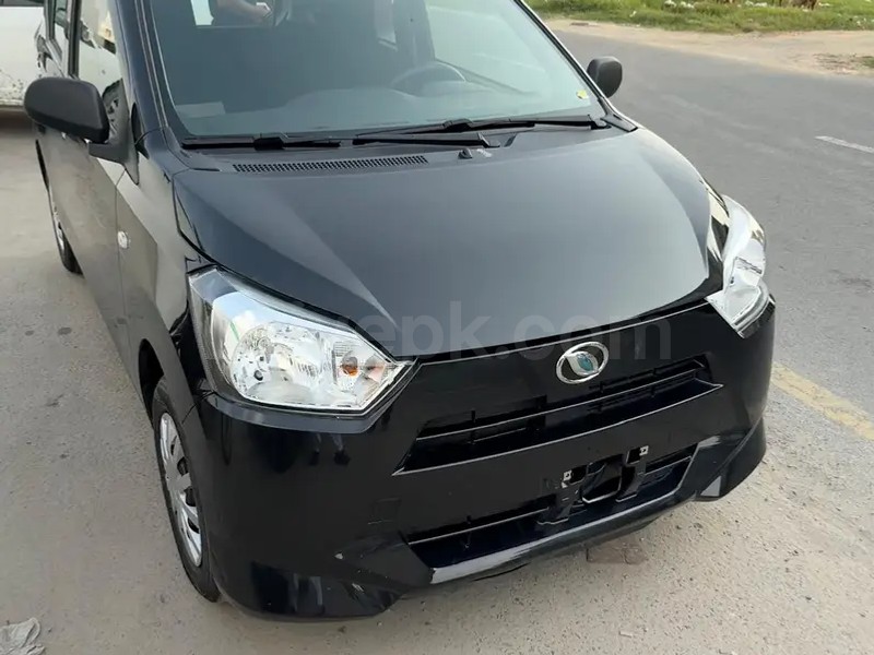 Daihatsu Mira 2022
