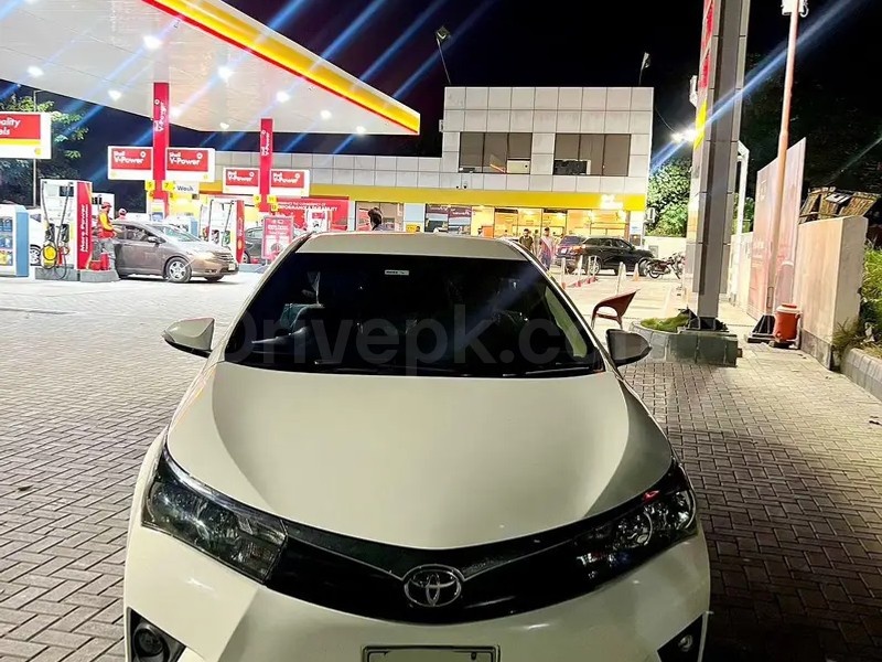 Toyota Corolla Altis 2015