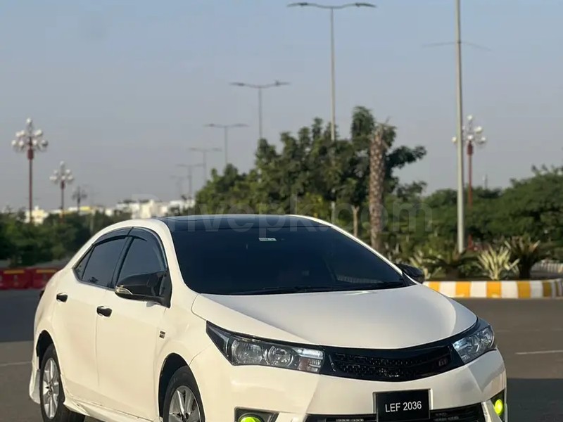 Toyota Corolla Altis 2015