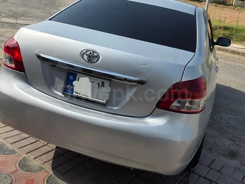 Toyota Belta 2007