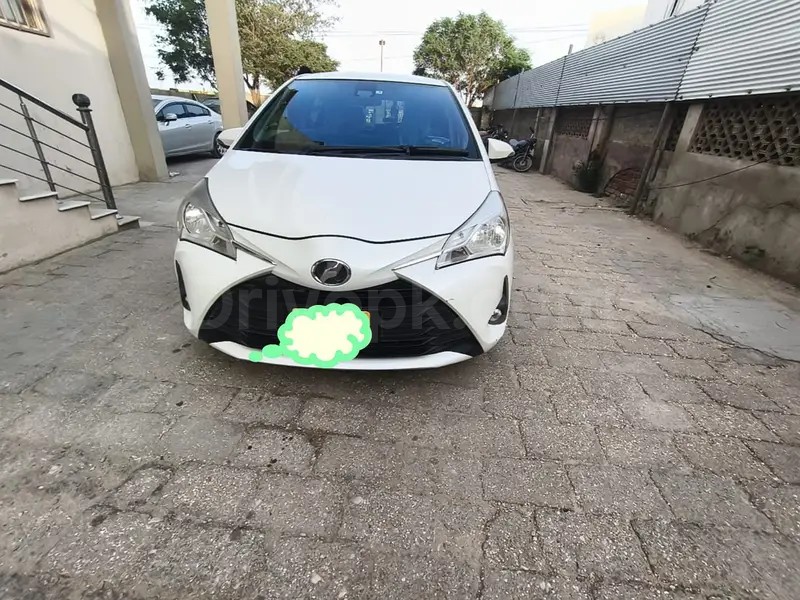 Toyota Vitz 2017