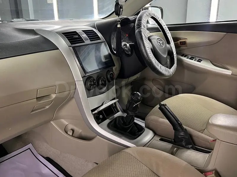 Toyota Corolla GLI 2012