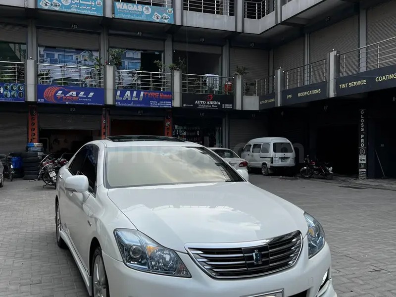 Toyota Crown 2008