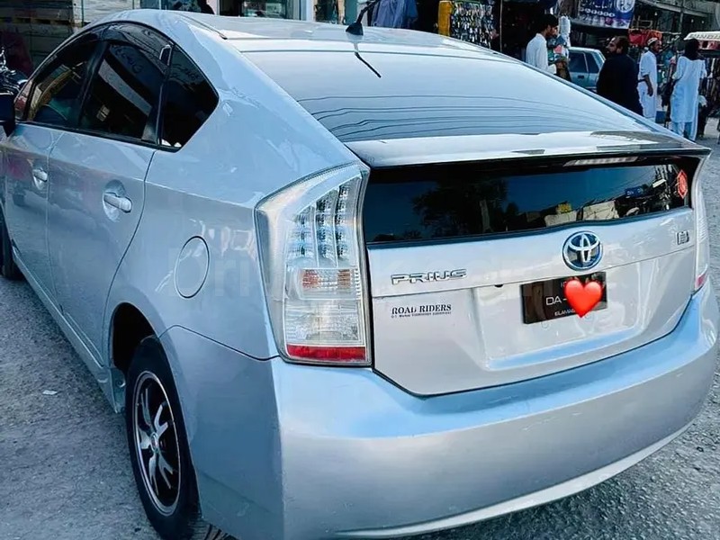 Toyota Prius 2011