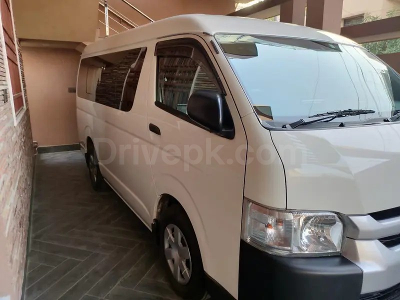 Toyota Hiace 2018