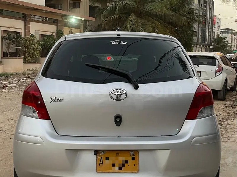 Toyota Vitz 2008