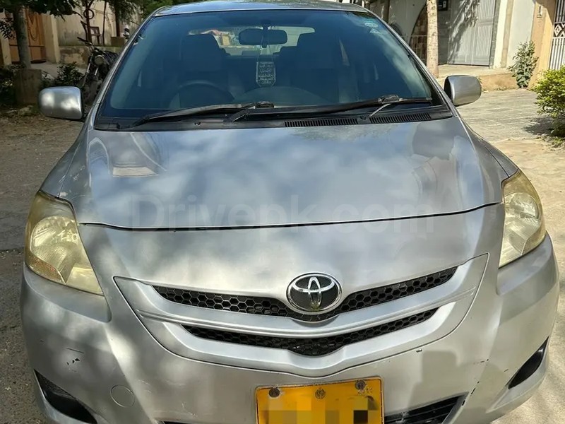 Toyota Belta 2006