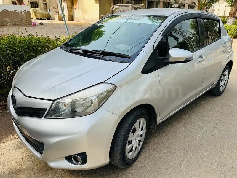 Toyota Vitz 2014