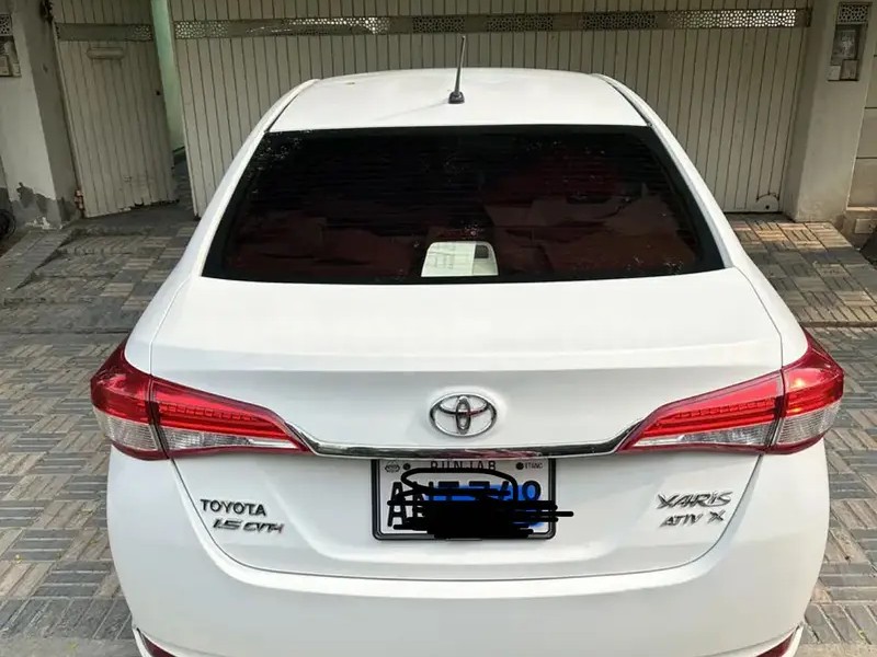 Toyota Yaris 2023
