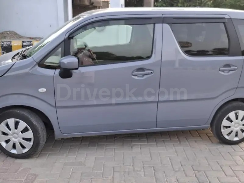 Suzuki Wagon R Stingray 2022