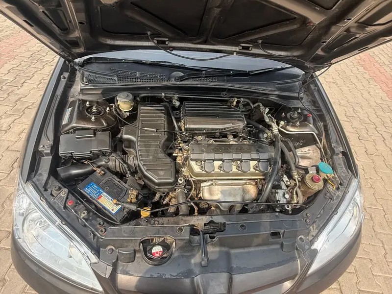 Honda Civic EXi 2005