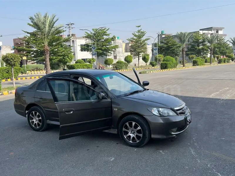 Honda Civic Prosmetic 2005