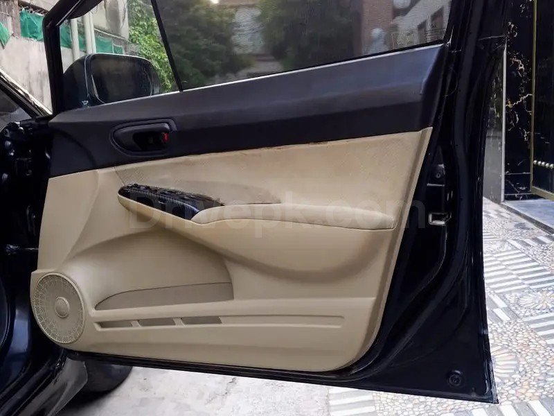 Honda Civic VTi Oriel Prosmatec 2011