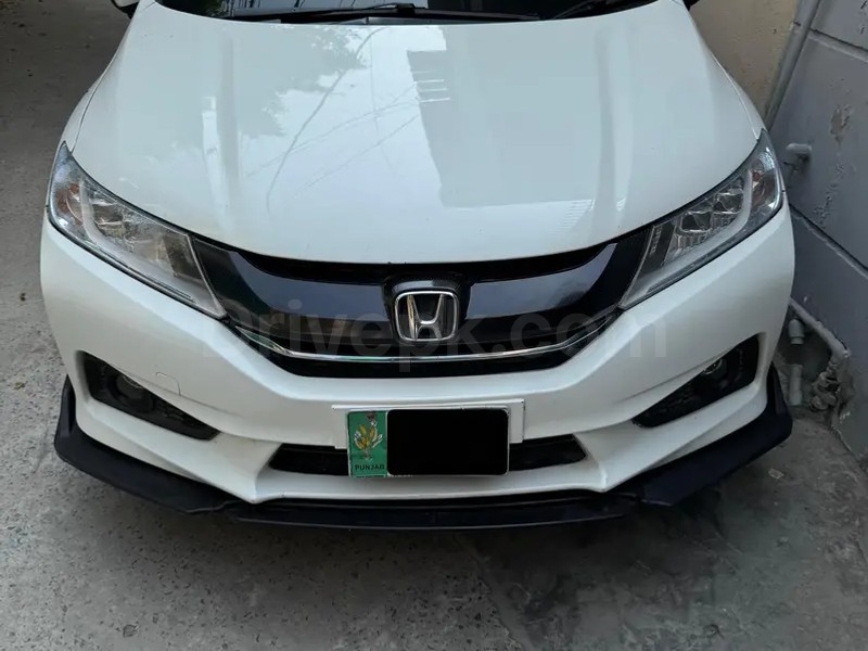 Honda Grace Hybrid 2017