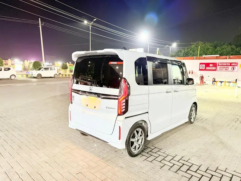 Honda N Box Custom 2023