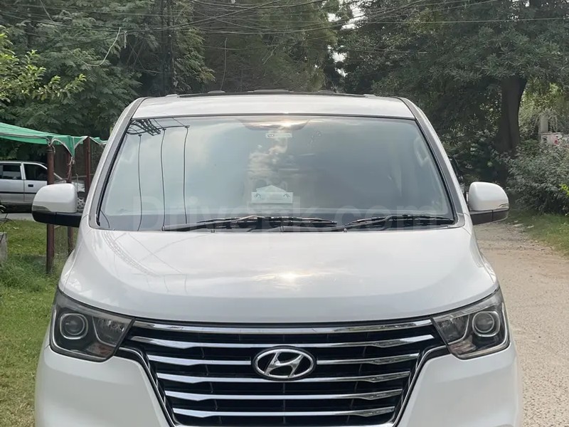 Hyundai Grand Starex 2019
