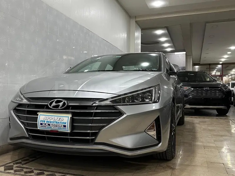 Hyundai Elantra 2022