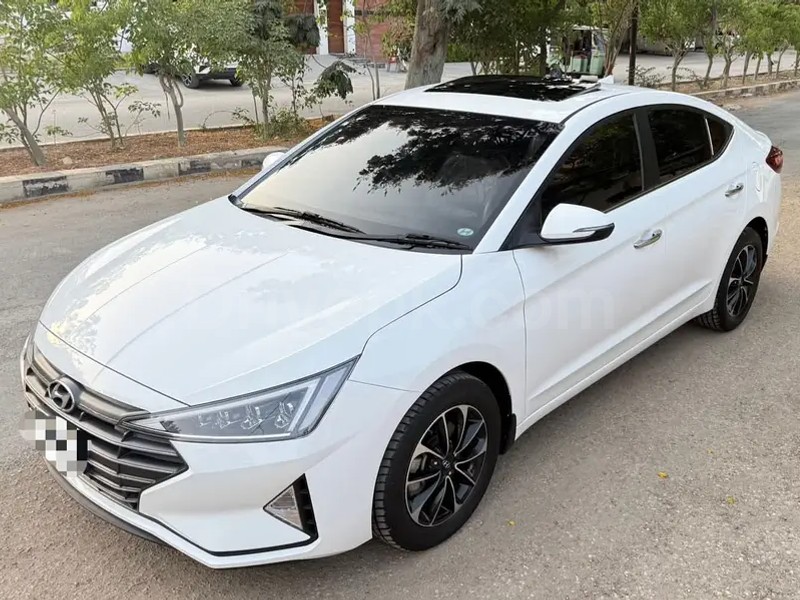 Hyundai Elantra 2024