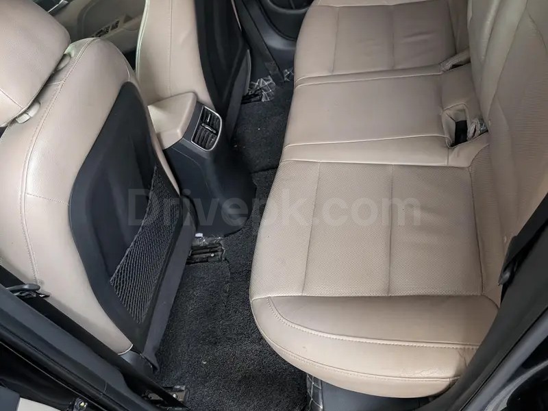 Hyundai Elantra 2022