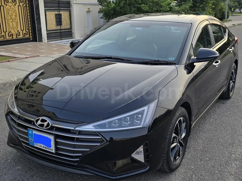 Hyundai Elantra 2024