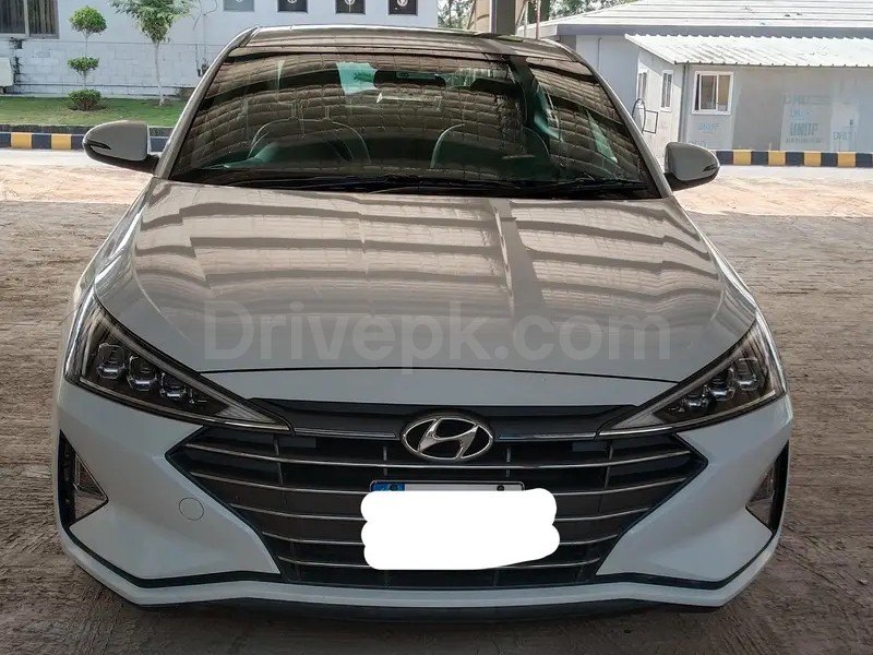 Hyundai Elantra 2023