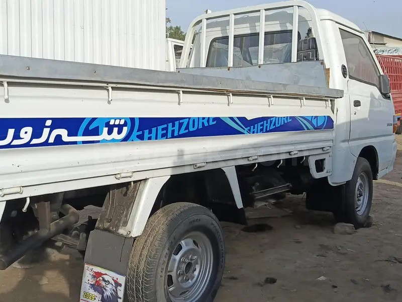 Hyundai Shehzore 2005