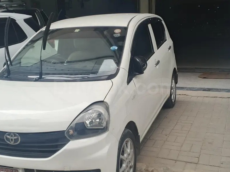 Daihatsu Mira 2015
