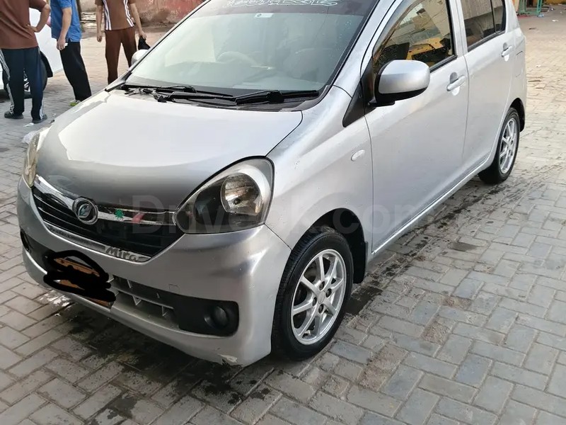 Daihatsu Mira 2015