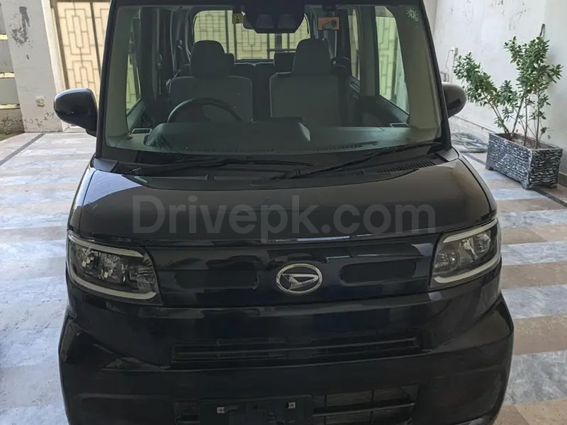 Daihatsu Tanto 2025