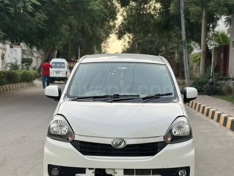 Daihatsu Mira 2015