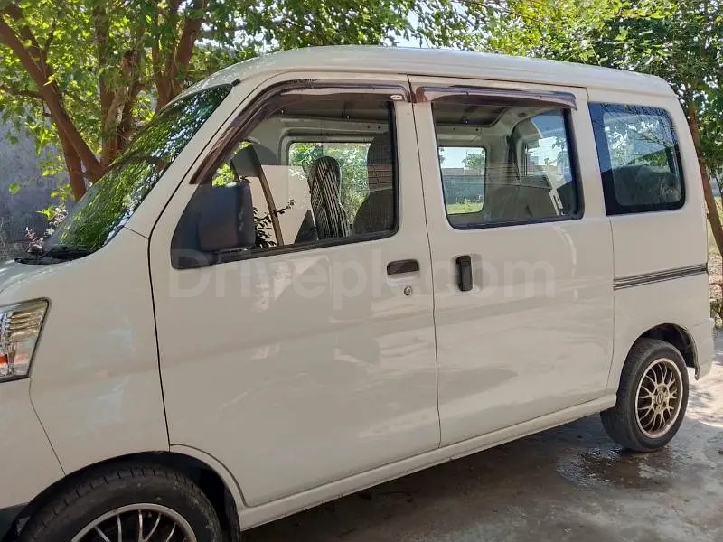Daihatsu Hijet 2020