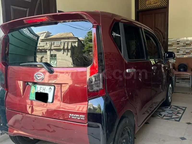 Daihatsu Move 2015