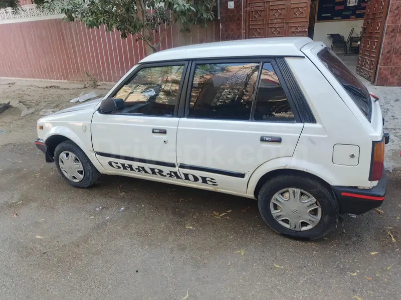 Daihatsu Charade 1998