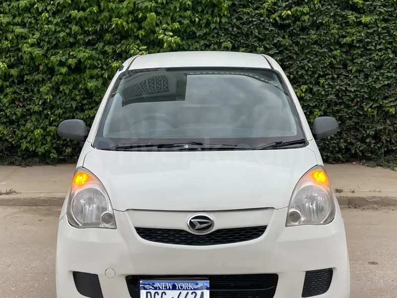 Daihatsu Mira 2013