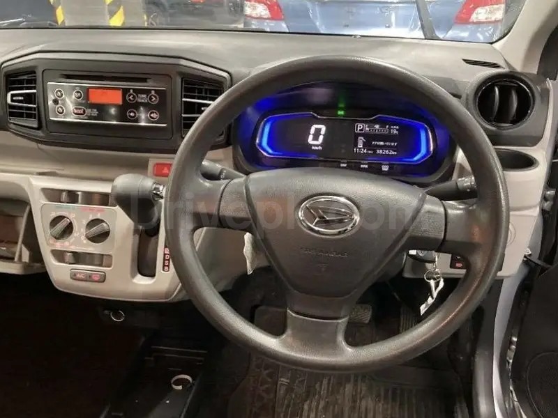 Daihatsu Mira 2022