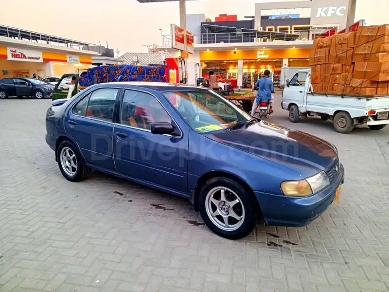 Nissan Sunny 1997