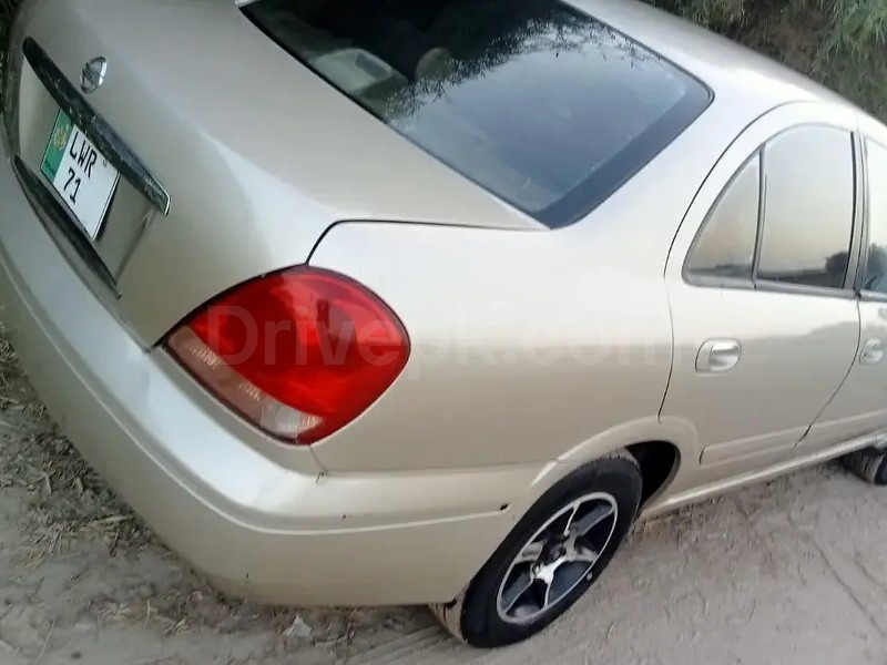 Nissan Sunny 2006