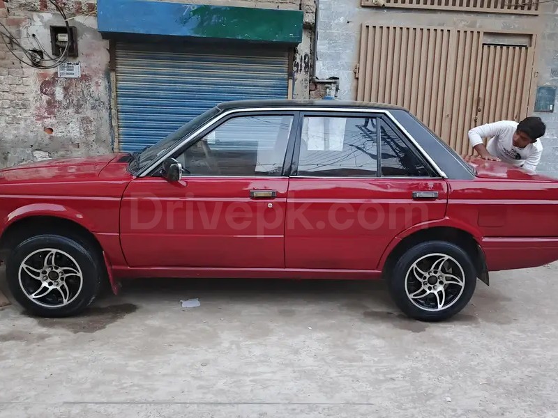 Nissan Sunny 1989