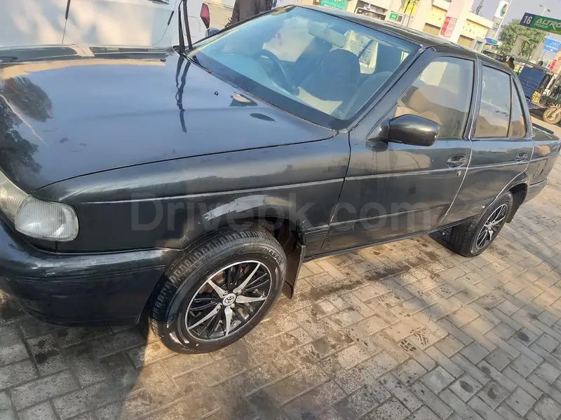 Nissan Sunny 1991