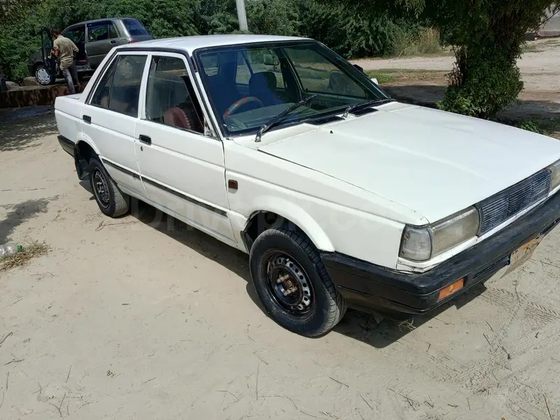 Nissan Sunny 1987